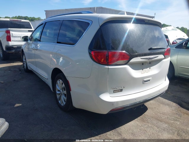 Aukcja sprzedaży 2019 Chrysler Pacifica Touring L, vin: 2C4RC1BG6KR555400, numer aukcji: 45066026