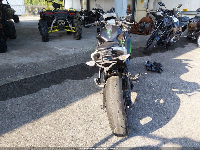45066046 :رقم المزاد ، ML5EXEN1XNDA63880 vin ، 2022 Kawasaki Ex650 N مزاد بيع