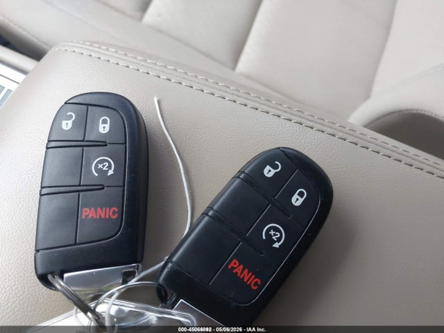 45066092 :رقم المزاد ، 1C4RJFAG2KC766140 vin ، 2019 Jeep Grand Cherokee Laredo E 4x4 مزاد بيع