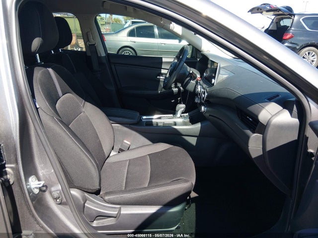 Продажа на аукционе авто 2024 Nissan Sentra Sv Xtronic Cvt, vin: 3N1AB8CV3RY380073, номер лота: 45066115