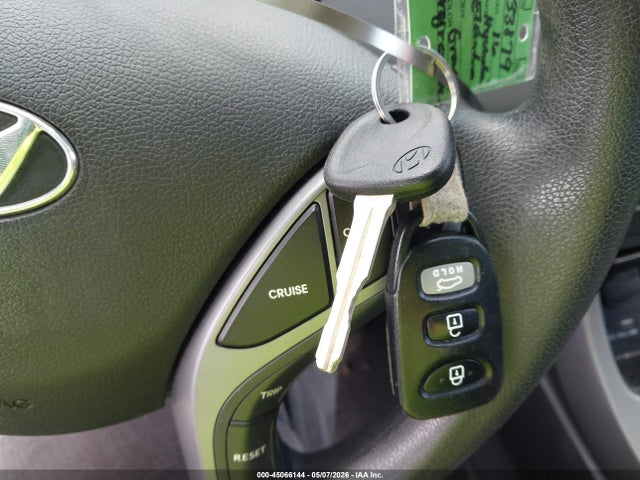 45066144 :رقم المزاد ، KMHDH4AE0GU652367 vin ، 2016 Hyundai Elantra Se مزاد بيع