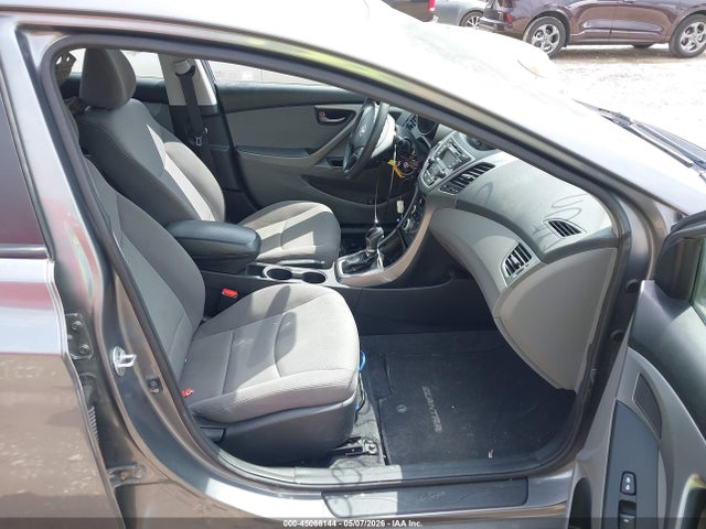 45066144 :رقم المزاد ، KMHDH4AE0GU652367 vin ، 2016 Hyundai Elantra Se مزاد بيع