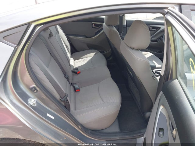 45066144 :رقم المزاد ، KMHDH4AE0GU652367 vin ، 2016 Hyundai Elantra Se مزاد بيع