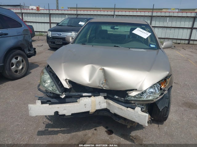 45066154 :رقم المزاد ، 4T1BE32K22U109576 vin ، 2002 Toyota Camry Le مزاد بيع