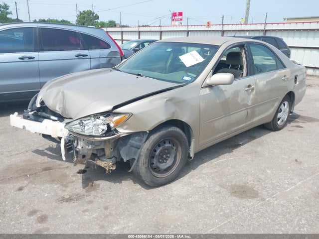 45066154 :رقم المزاد ، 4T1BE32K22U109576 vin ، 2002 Toyota Camry Le مزاد بيع