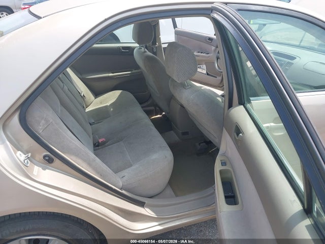 45066154 :رقم المزاد ، 4T1BE32K22U109576 vin ، 2002 Toyota Camry Le مزاد بيع