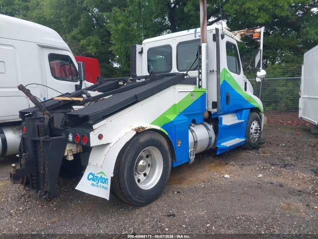 2017 Freightliner Cascadia 125 მანქანა იყიდება აუქციონზე, vin: 1FVAGDBG2HLJE1485, აუქციონის ნომერი: 45066173