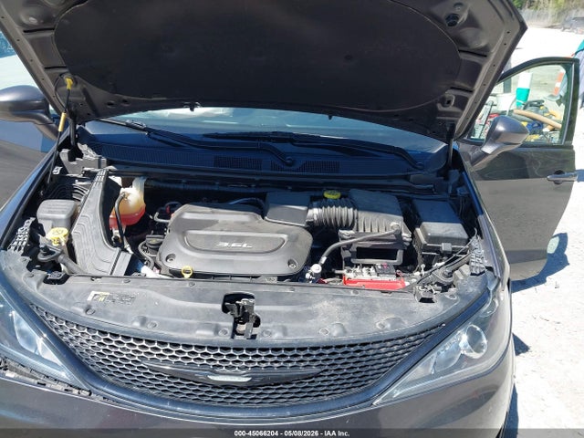 2018 Chrysler Pacifica Touring Plus მანქანა იყიდება აუქციონზე, vin: 2C4RC1FG9JR350923, აუქციონის ნომერი: 45066204