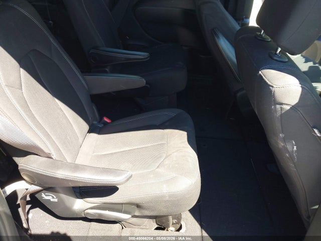 2018 Chrysler Pacifica Touring Plus მანქანა იყიდება აუქციონზე, vin: 2C4RC1FG9JR350923, აუქციონის ნომერი: 45066204