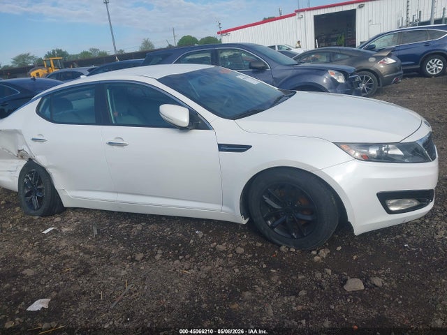 2013 Kia Optima Lx მანქანა იყიდება აუქციონზე, vin: KNAGM4A78D5335521, აუქციონის ნომერი: 45066210
