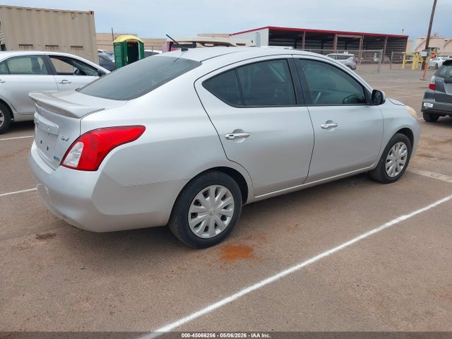 3N1CN7AP5EL817349 Nissan Versa 1.6 Sv