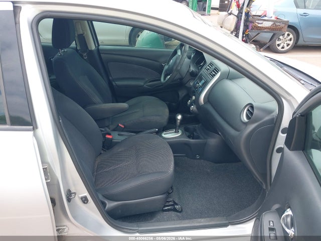3N1CN7AP5EL817349 Nissan Versa 1.6 Sv
