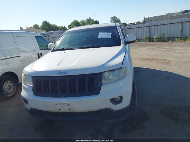2011 Jeep Grand Cherokee Laredo მანქანა იყიდება აუქციონზე, vin: 1J4RS4GG1BC658806, აუქციონის ნომერი: 45066309