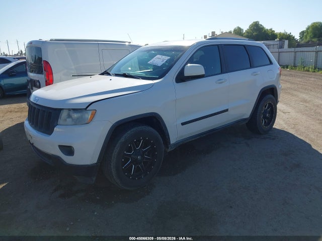 2011 Jeep Grand Cherokee Laredo მანქანა იყიდება აუქციონზე, vin: 1J4RS4GG1BC658806, აუქციონის ნომერი: 45066309