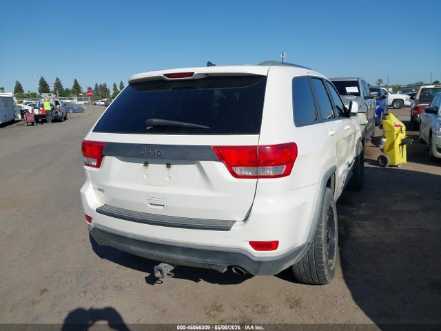 2011 Jeep Grand Cherokee Laredo მანქანა იყიდება აუქციონზე, vin: 1J4RS4GG1BC658806, აუქციონის ნომერი: 45066309