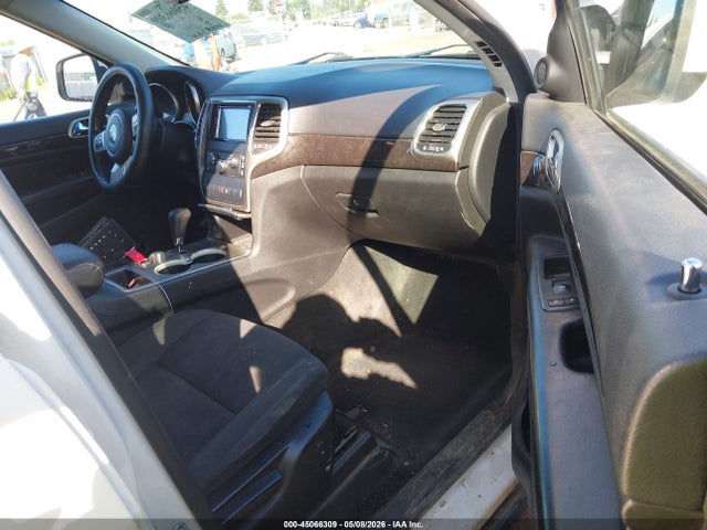 2011 Jeep Grand Cherokee Laredo მანქანა იყიდება აუქციონზე, vin: 1J4RS4GG1BC658806, აუქციონის ნომერი: 45066309