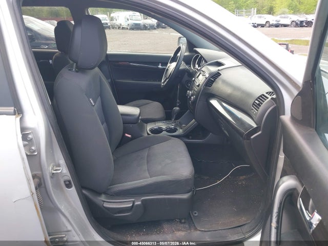 2011 Kia Sorento Lx V6 მანქანა იყიდება აუქციონზე, vin: 5XYKTDA25BG107503, აუქციონის ნომერი: 45066313