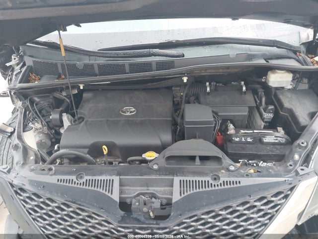 5TDXK3DC8ES504492 Toyota Sienna Se 8 Passenger