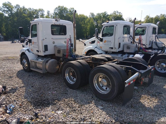 Продажа на аукционе авто 2016 Peterbilt 579, vin: 1XPBDP9X5GD343894, номер лота: 45066357