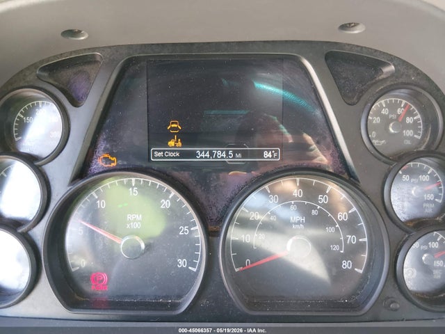 Продажа на аукционе авто 2016 Peterbilt 579, vin: 1XPBDP9X5GD343894, номер лота: 45066357