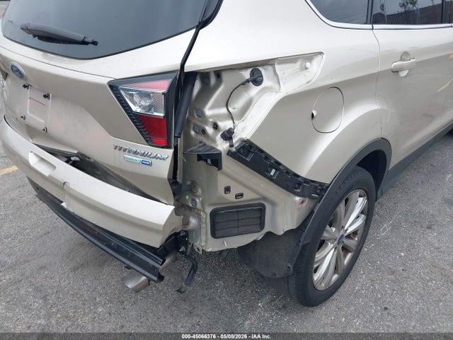Ford Escape Titanium 2018 1FMCU9J97JUC35889 Image 18