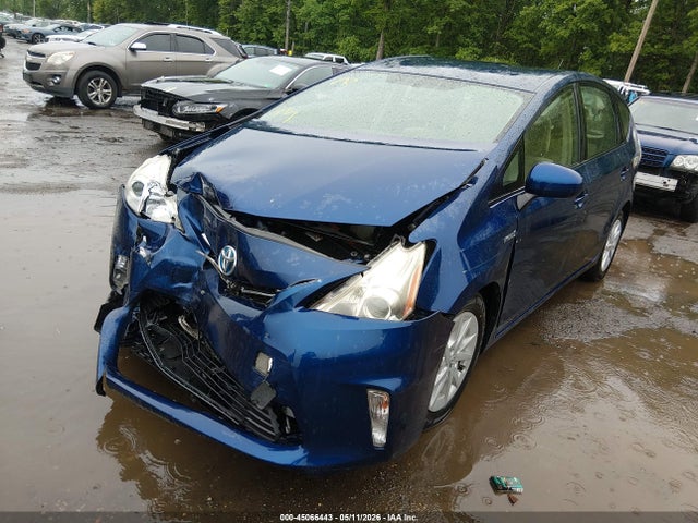 Продаж на аукціоні авто 2013 Toyota Prius V Two, vin: JTDZN3EU0D3256603, номер лоту: 45066443