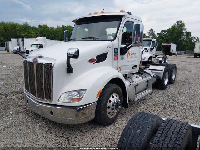 45066452 :رقم المزاد ، 1XPBDP9X7GD364620 vin ، 2016 Peterbilt 579 مزاد بيع