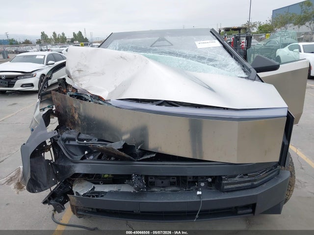 Tesla Cybertruck Cyberbeast 2025 7G2CEHEE9SA075196 Image 10