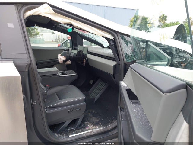 Tesla Cybertruck Cyberbeast 2025 7G2CEHEE9SA075196 Image 5