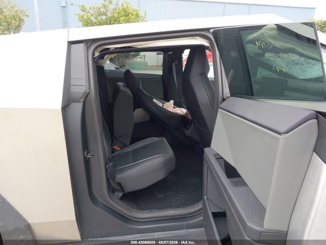 Tesla Cybertruck Cyberbeast 2025 7G2CEHEE9SA075196 Image 8