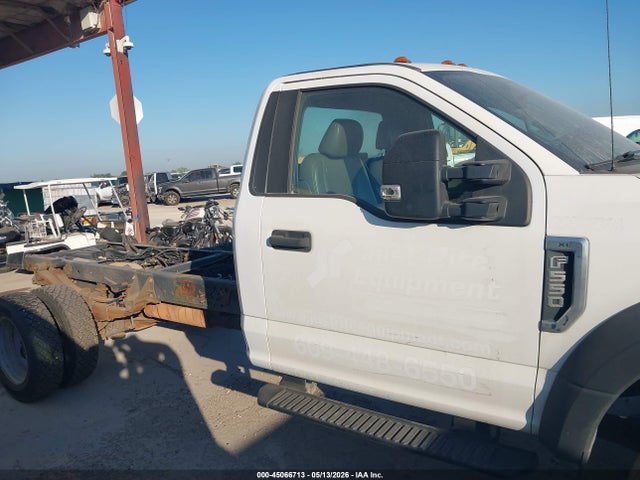 Ford F-550 Chassis Xl 2018 1FDUF5GY1JDA04461 Image 13