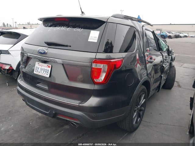Ford EXPLORER XLT 2018 1FM5K7D88JGB31822 Image 4