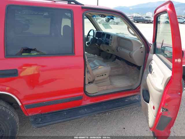 Продажа на аукционе авто 1999 Gmc Yukon Slt Cmi, vin: 1GKEK13R7XR504281, номер лота: 45066770