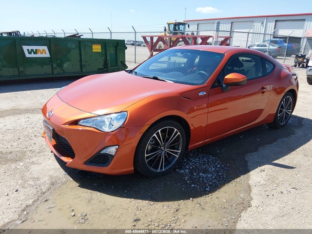 Scion FR-S 2015 JF1ZNAA12F8708949 Image 2