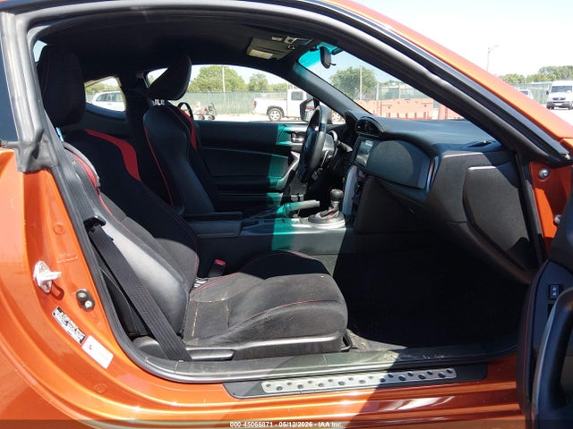 Scion FR-S 2015 JF1ZNAA12F8708949 Image 5