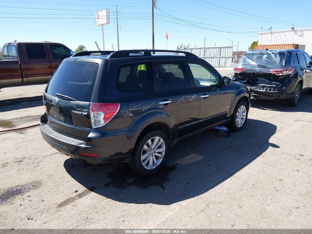 45066890 :رقم المزاد ، JF2SHADCXDH424158 vin ، 2013 Subaru Forester 2.5x Premium مزاد بيع