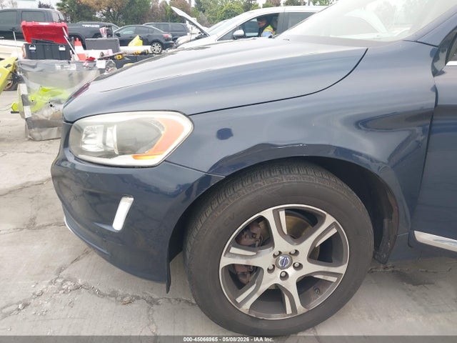 YV4902DZXE2555591 Volvo Xc60 T6