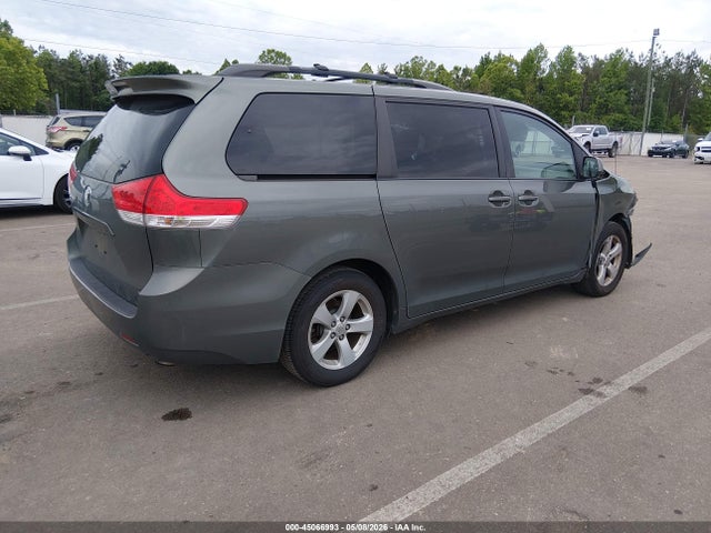 Продаж на аукціоні авто 2011 Toyota Sienna Le V6, vin: 5TDKK3DC2BS094424, номер лоту: 45066993