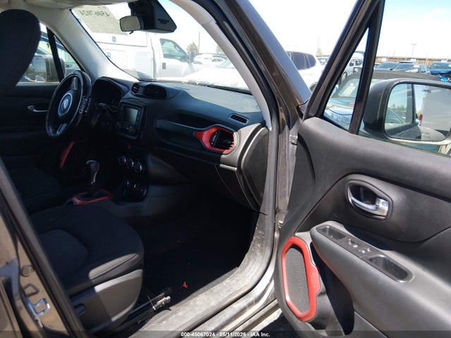 45067024 :رقم المزاد ، ZACCJBCT7GPD69731 vin ، 2016 Jeep Renegade Trailhawk مزاد بيع
