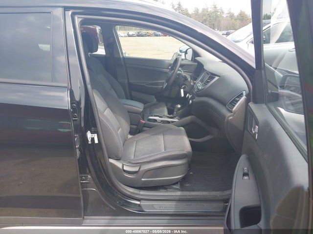Продажа на аукционе авто 2017 Hyundai Tucson Se, vin: KM8J3CA41HU524711, номер лота: 45067027
