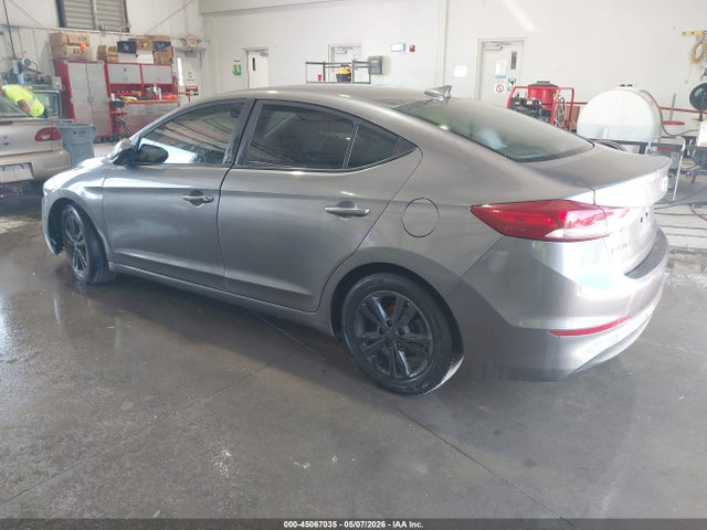 Hyundai Elantra Value Edition 2018 5NPD84LF8JH239589 Image 3