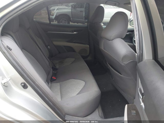 4T1C11AK2MU561990 Toyota CAMRY LE