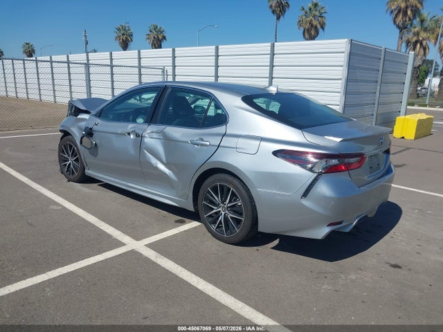 45067069 :رقم المزاد ، 4T1G11AK3PU827944 vin ، 2023 Toyota Camry Se مزاد بيع