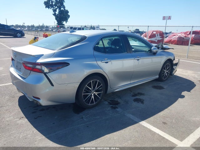45067069 :رقم المزاد ، 4T1G11AK3PU827944 vin ، 2023 Toyota Camry Se مزاد بيع