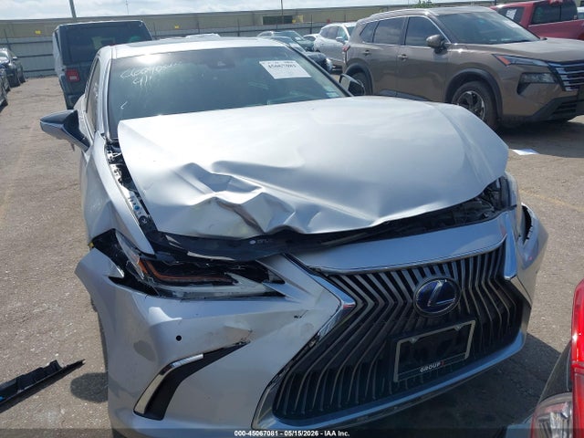 45067081 :رقم المزاد ، 58AB21B1XKU003423 vin ، 2019 Lexus Es 300h Ultra Luxury مزاد بيع