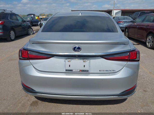 45067081 :رقم المزاد ، 58AB21B1XKU003423 vin ، 2019 Lexus Es 300h Ultra Luxury مزاد بيع