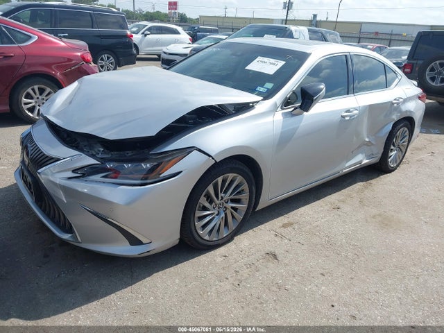 45067081 :رقم المزاد ، 58AB21B1XKU003423 vin ، 2019 Lexus Es 300h Ultra Luxury مزاد بيع