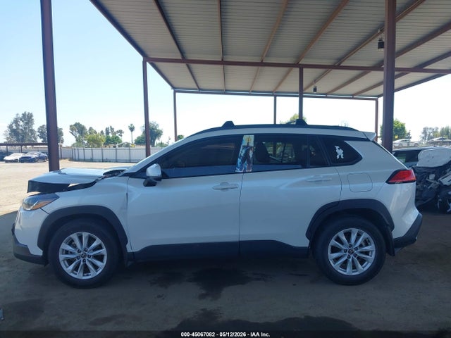 Toyota Corolla Cross Le 2022 7MUBAAAG3NV013861 Image 14