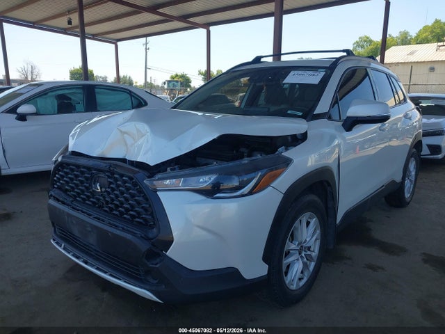 Toyota Corolla Cross Le 2022 7MUBAAAG3NV013861 Image 2