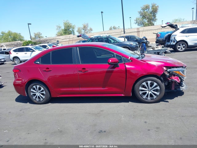 Toyota Corolla Hybrid Le 2022 JTDEAMDE2NJ040873 Image 14